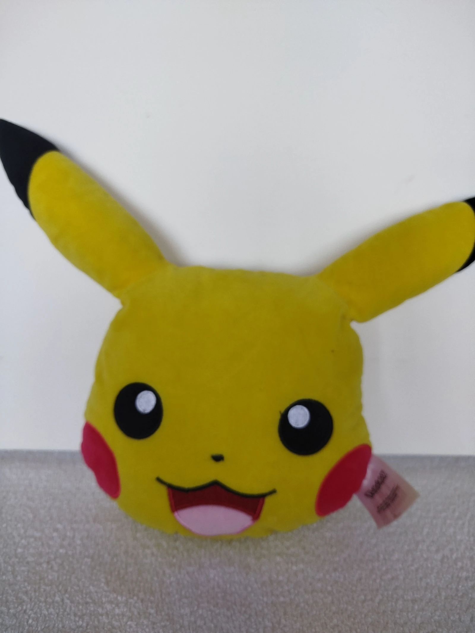 Peluche Pokémon Pikachu 